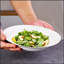 Ensemble de 6 assiettes blanches blanches à salade de 9,5 pouces servant des plats ronds modernes - lave-vaisselle, micro-ondes, allant au four, résistant aux égratignures, glaçage lisse