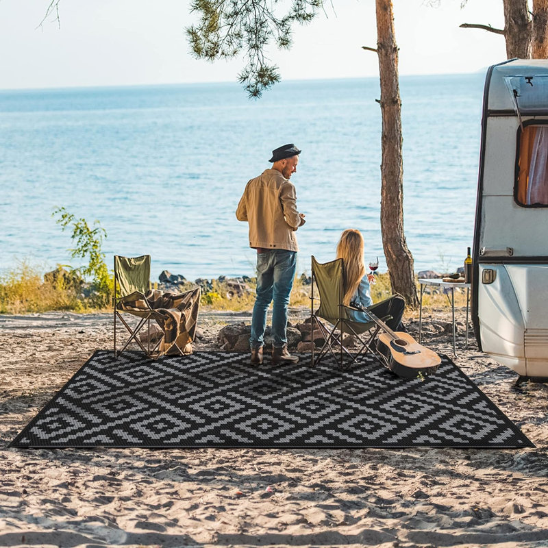 Lasharn Rug