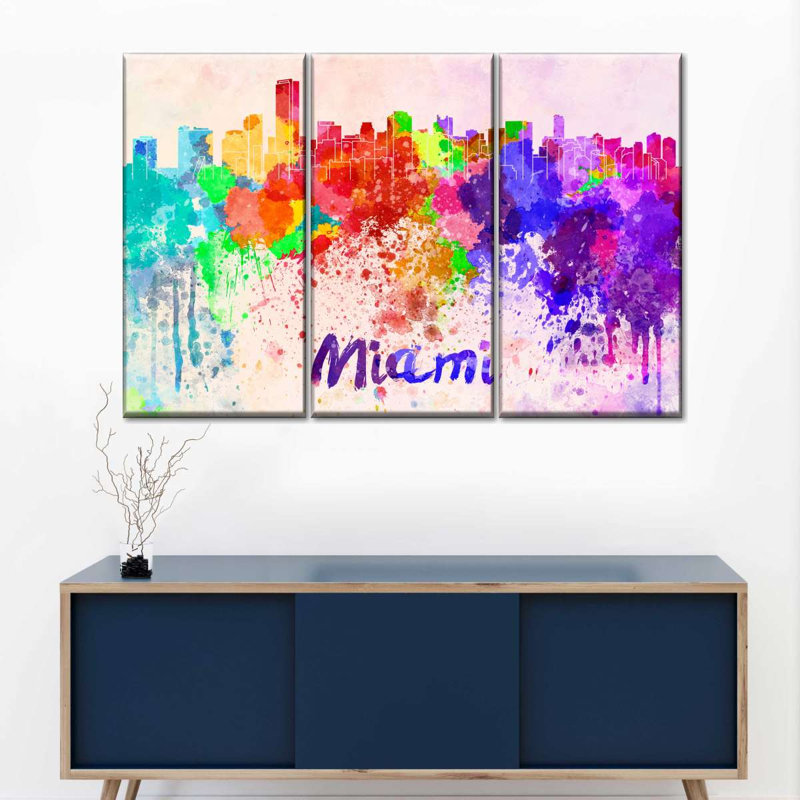 «Miami Skyline Colors» par Naomi Heart - 3 impressions sur toile tendue, H 24 po x l 38 po x P 1,25 po