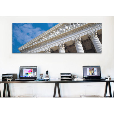 " Columns Building "