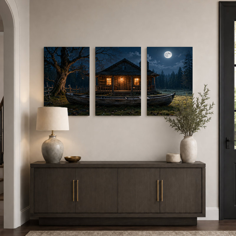 Ensemble de 3 toiles murales représentant une cabane rustique en bois sous la pleine lune, avec une décoration d'Halloween.