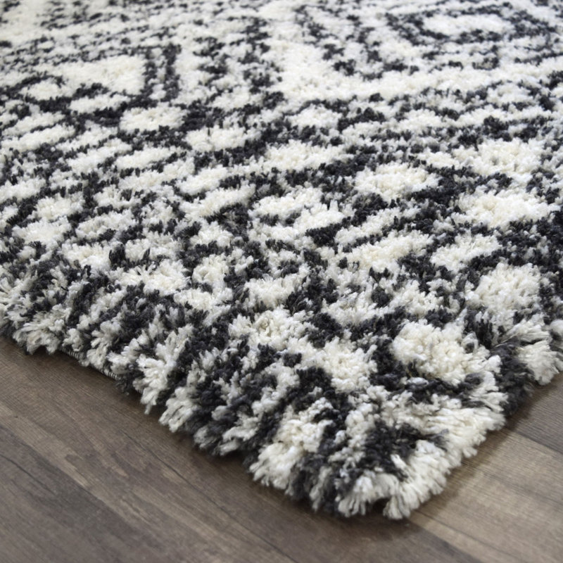 Kennah Area Rug, Rectangle 5' x 7'