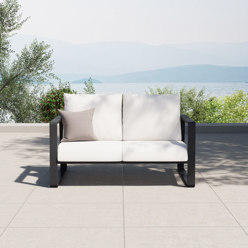 Leanna loveseat