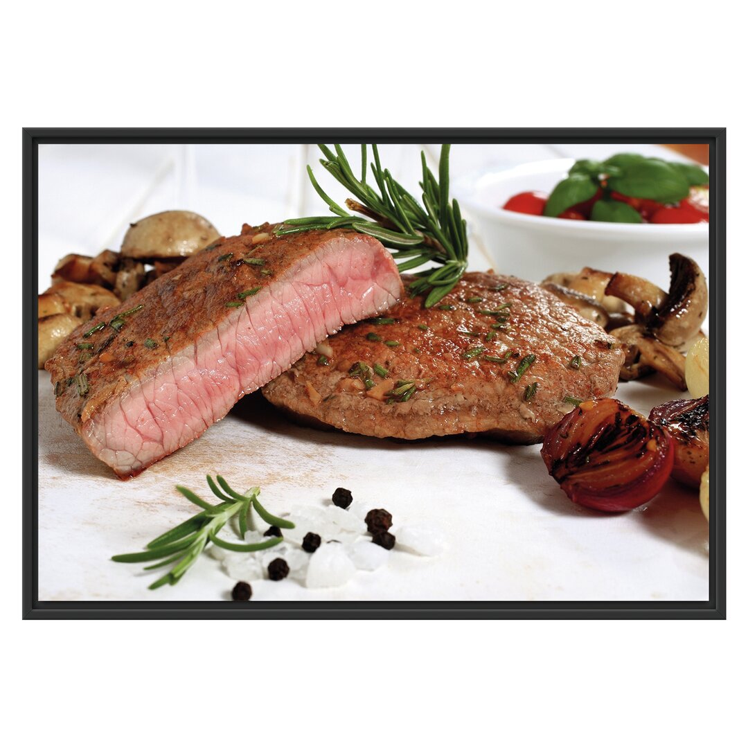 Gerahmtes Wandbild Saftiges Steak Medium