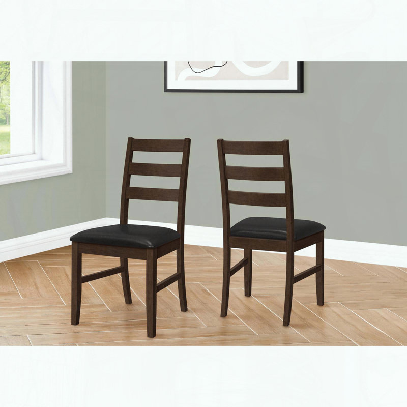 Ensemble de 2 chaises de salle à manger - aspect cuir brun - dossier à lattes - hauteur de 37,5 po