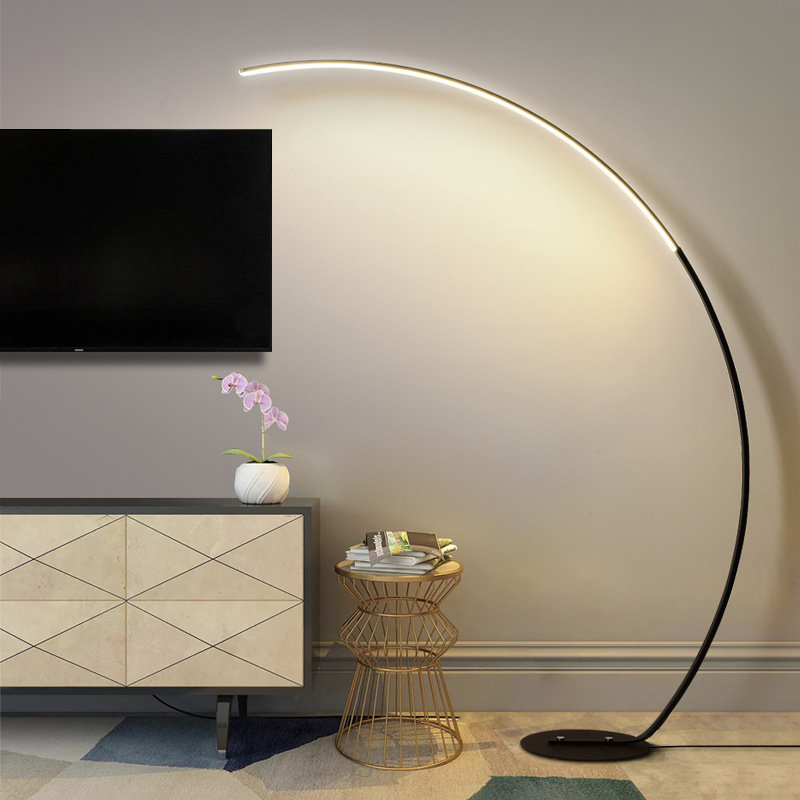 Lampe sur pied arquée moderne à DEL