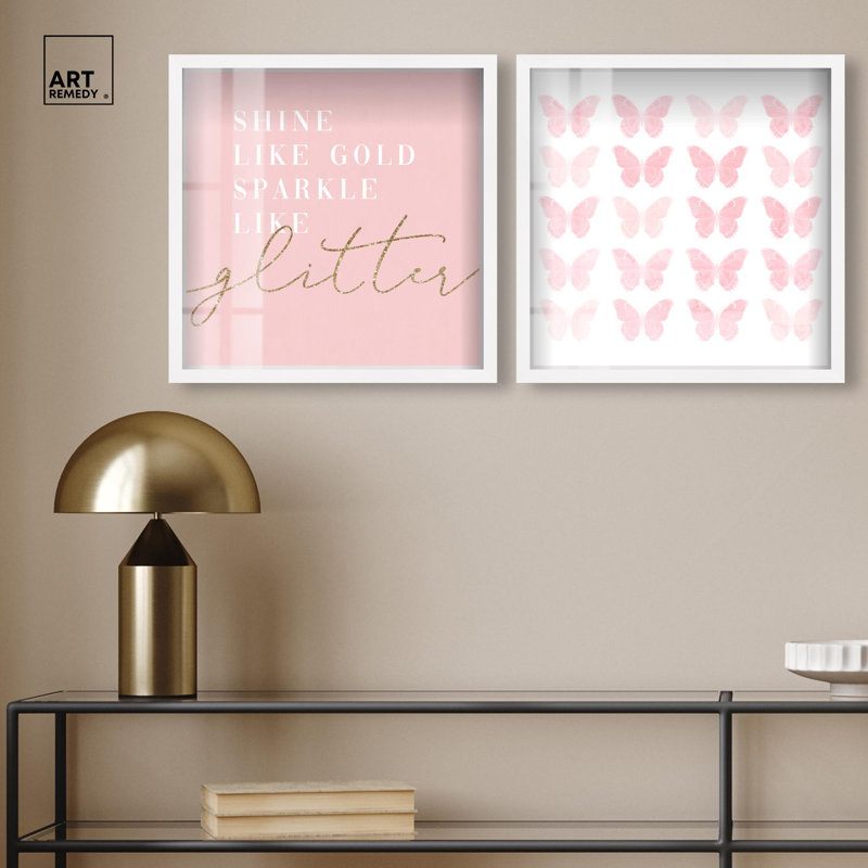 Ensemble de paire de papillons roses pastel par Art Remedy, H 17 po x l 17 po, Blanc
