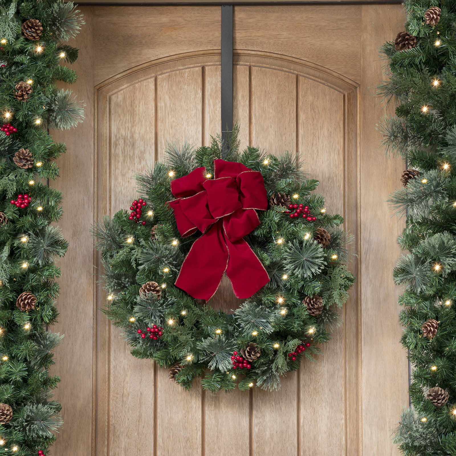 Adapt Adjustable Length Wreath Hanger, Matte Black, 1