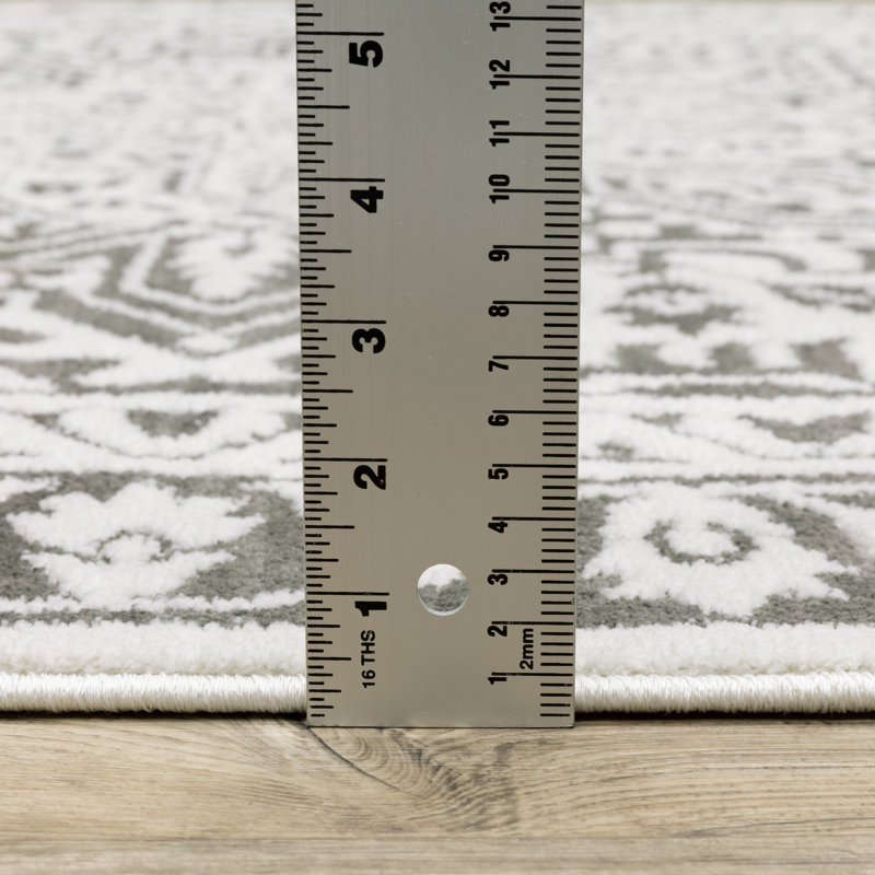 Oriental Indoor Rug, Runner 2'3" x 7'6"