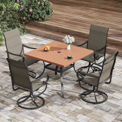 Ensemble repas extérieur pour 4 personnes