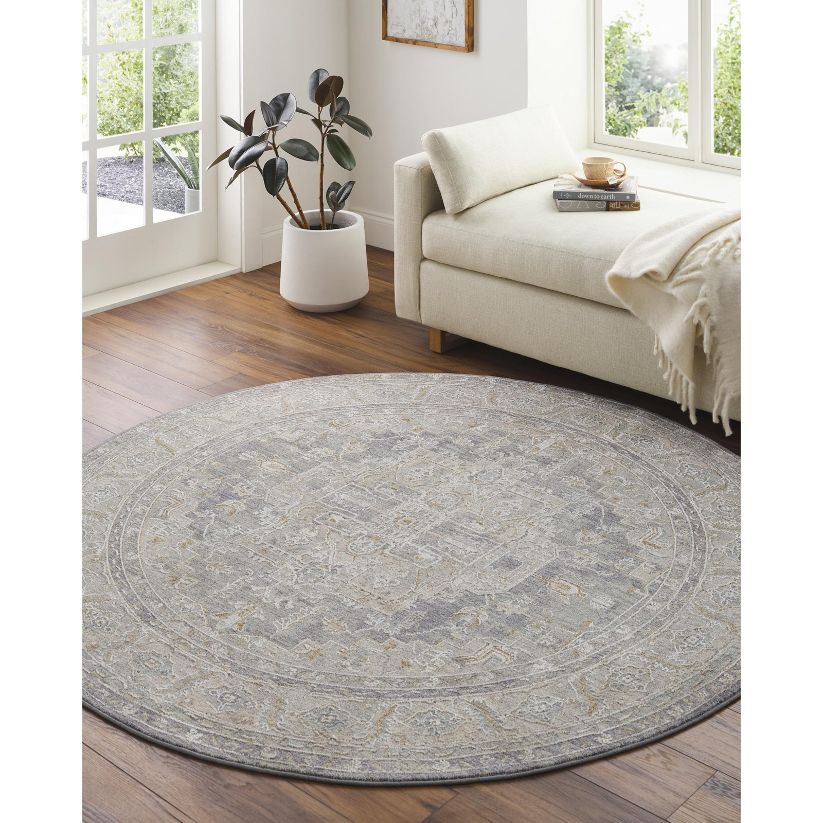 Rug, Round 5'