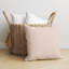 Coussin à chevrons-107835587-107835588