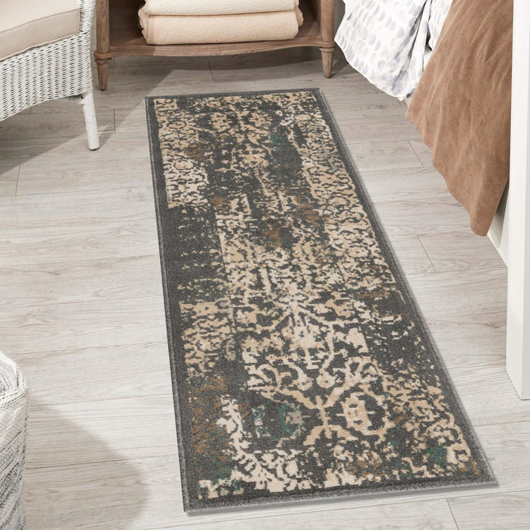 Everalda Geometric Indoor Rug