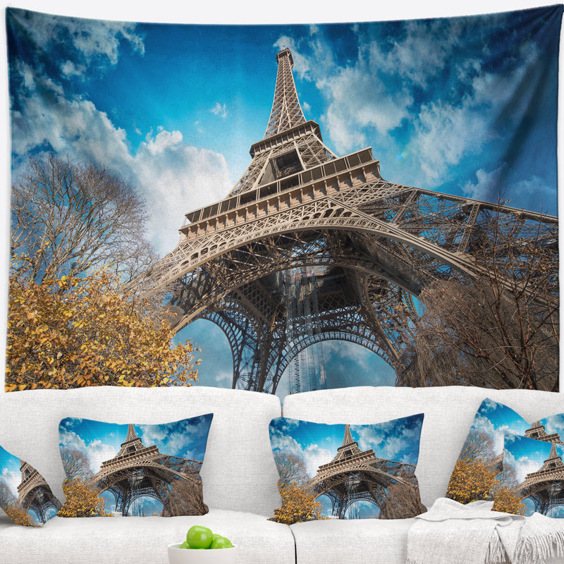 Paysage urbain avec la tour Eiffel et la tapisserie bleue de Paris, H 50 po x l 60 po