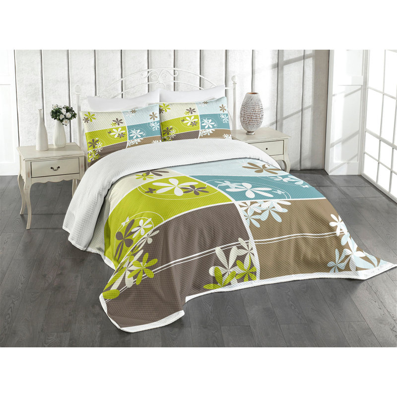 Ambesonne Floral Bedspread Spring Inspired Blossoms Multicolor, King Coverlet/Bedspread + 2 Pillow Shams
