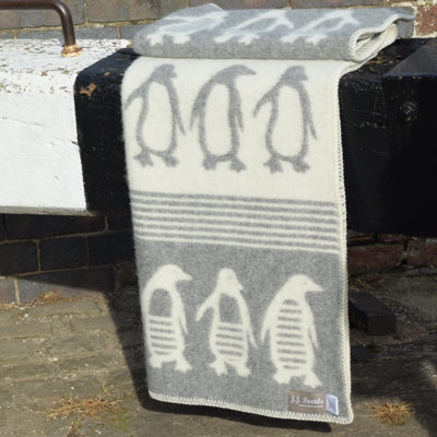 Penguin Medium Wool Blanket
