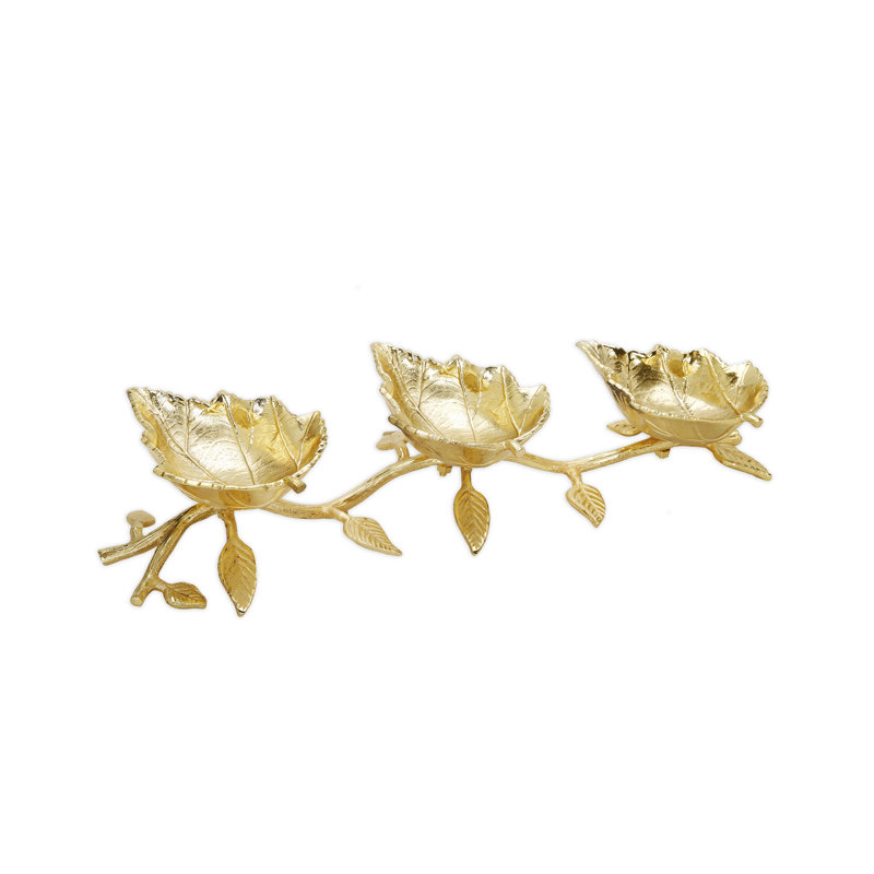 Feuille de frites et plateau de trempette