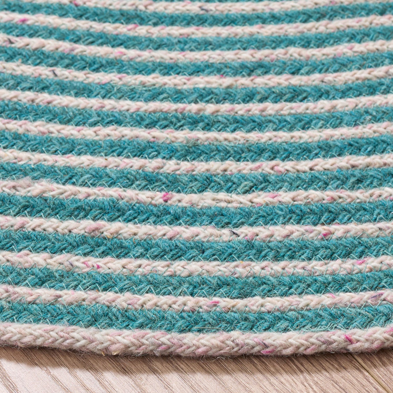 Braided Hand Woven No Pattern Indoor Rug, 5'-0" x 5'-0" Round