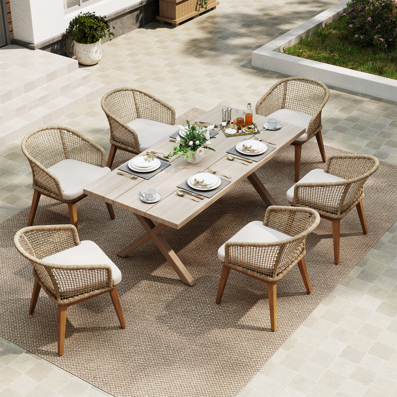 Ensemble repas pour 6 personnes avec coussins de patio