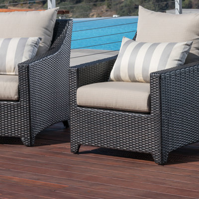 Chaise de patio avec coussins Sunbrella Fionnula