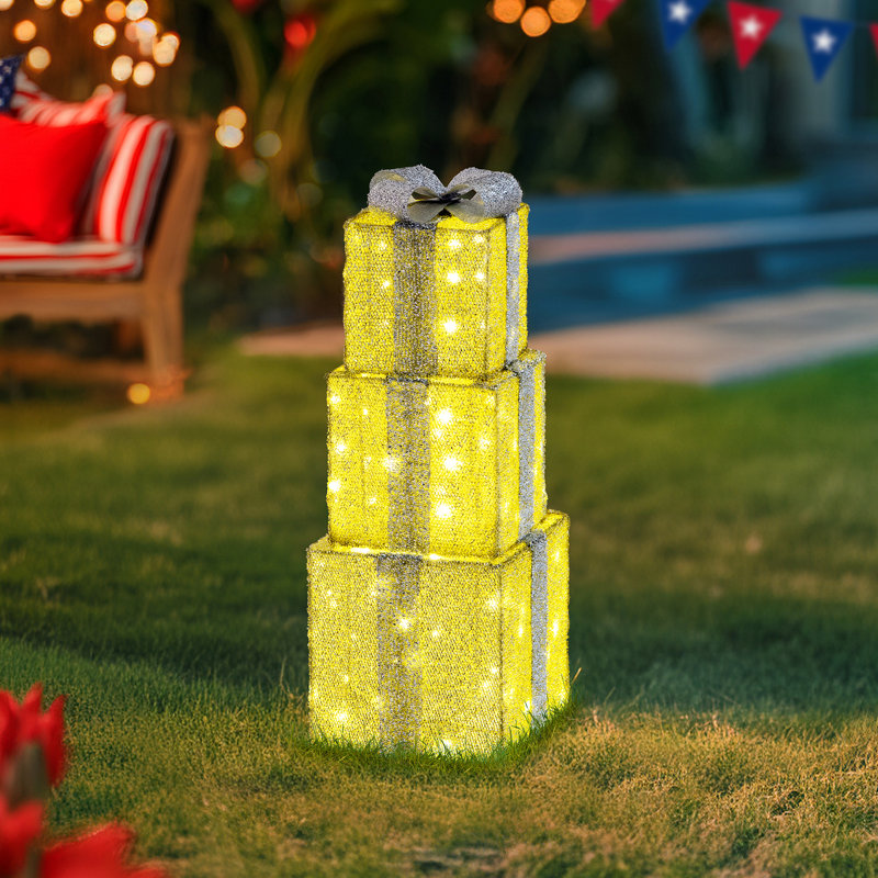 Sunjoy Christmas Decor 34 pouces Illuminated Gift Box, 3D Tinsel Stacking Gift Box