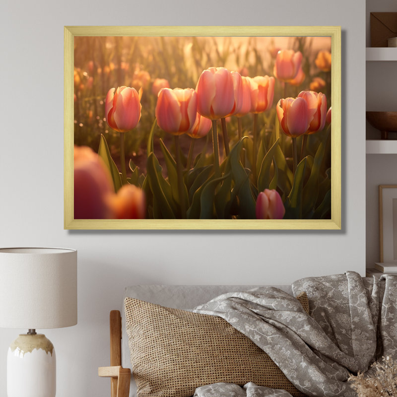 Champ de tulipes sur toile, Cadre doré simple, H 12 po x l 20 po x P 1 po