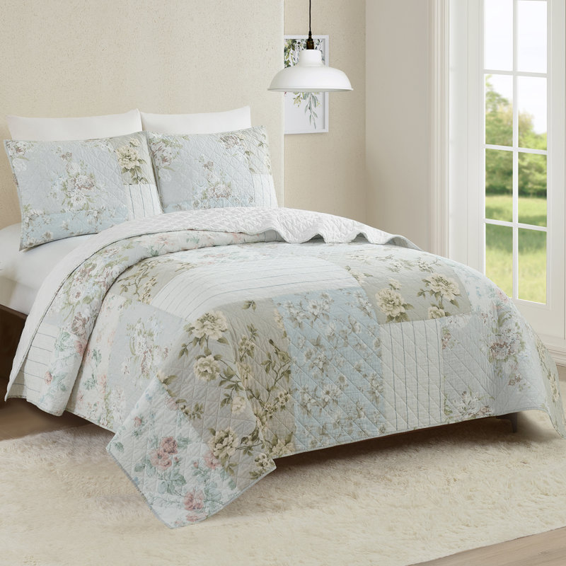 Claire Full/Queen White Cotton Patchwork Quilt Set