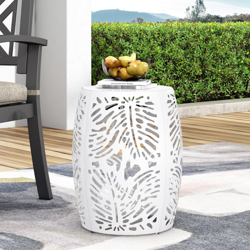 Table d'appoint d'extérieur en métal avec motif en fer