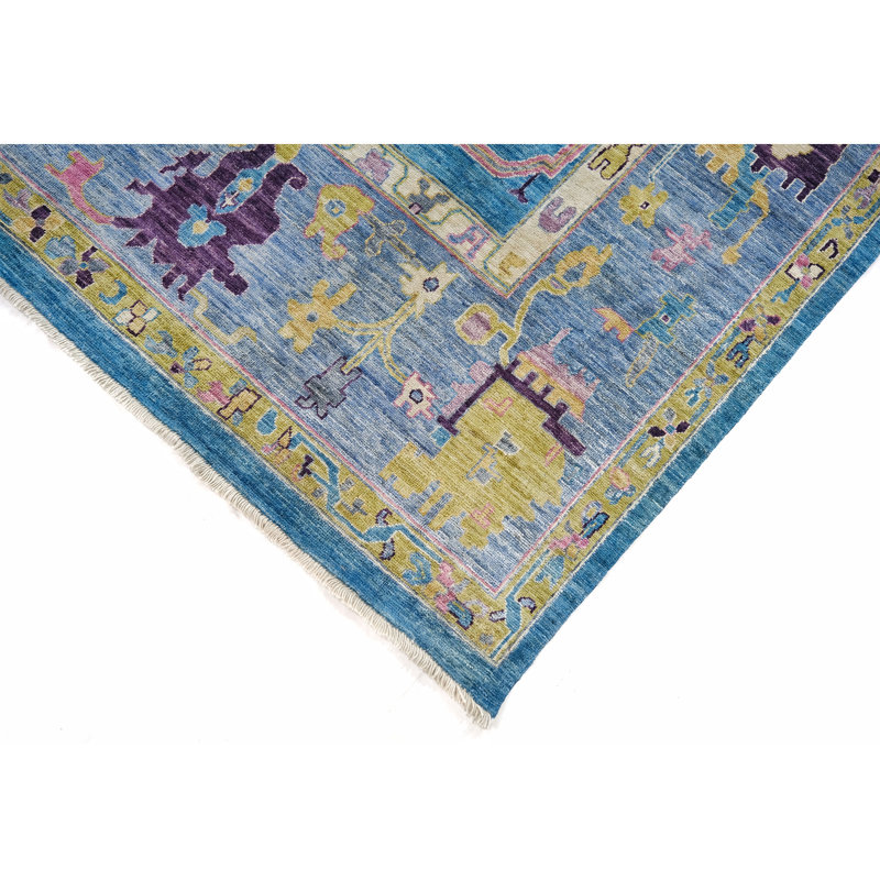 Tapis bleu noué à la main de haute qualité