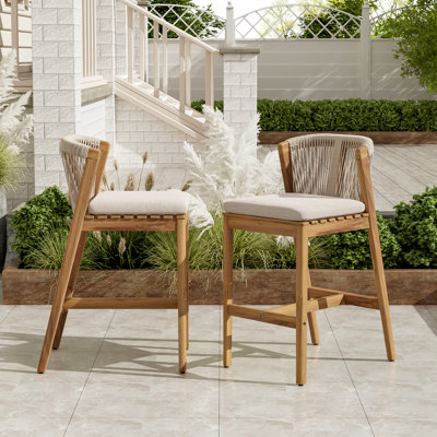 Ensemble de 2 tabourets d'extérieur Louie en bois de teck avec coussin beige