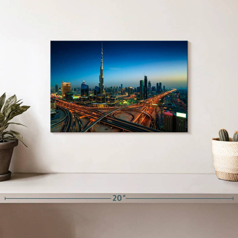 Sirci, autoroute de Dubaï la nuit, H 8 po x l 12 po