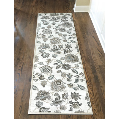 Ackermanville Floral Indoor Rug