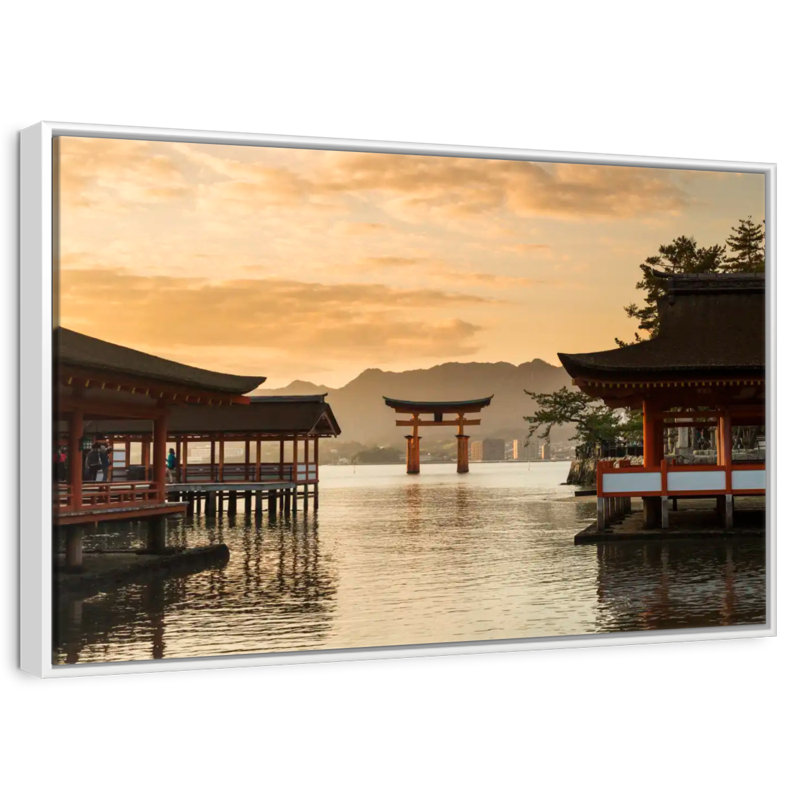 Célèbre sanctuaire Itsukushima, Cadre flottant blanc, 13 po x 9 po