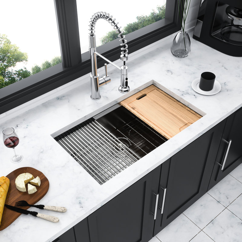 Évier de cuisine encastrable de calibre 18 en acier inoxydable de calibre 18, 33 po x 19 po x 9 po, poste de travail à utilisation flexible, drain facile, évitateur, tampon, guide d'installation,