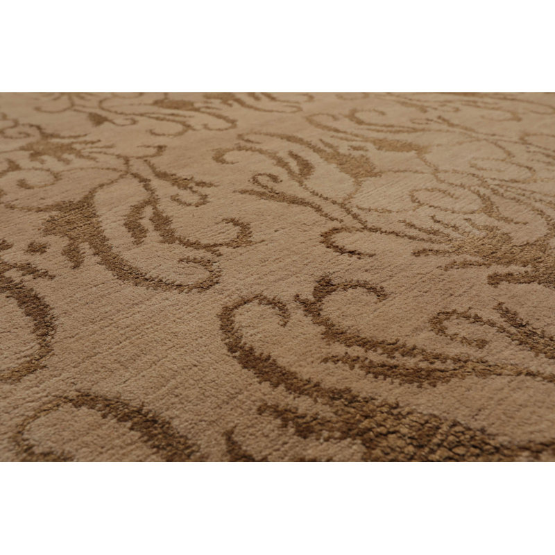 Tapis beige unique de 8 pi x 8 pi 5 po