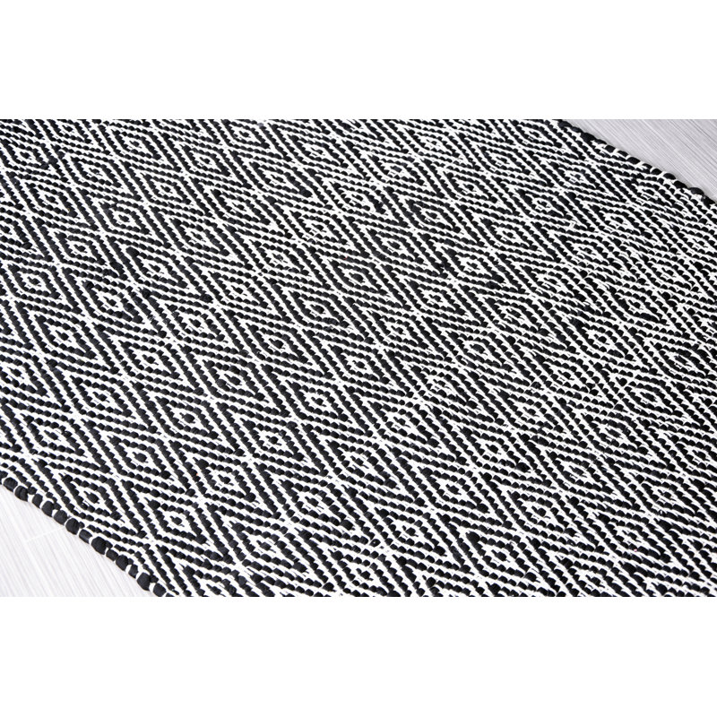Arnar Argyle Indoor Rug, Rectangle 3' x 5'