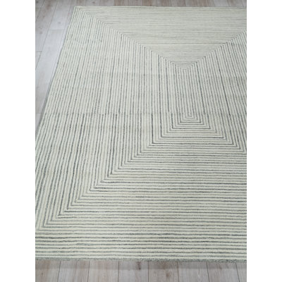 Teton hand-tufted New Zealand Wool Gray/Ivory Area Rug