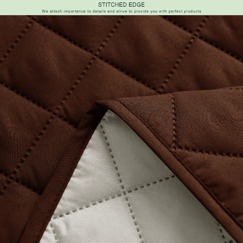 Housse de canapé pour canapé à 3 coussins, housse de canapé antidérapante pour chiens, housse de protection de meubles avec sangles élastiques en sangles pour chat (canapé, chocolat)