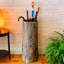 Support pour parasol et canne en souche d'arbre forestier