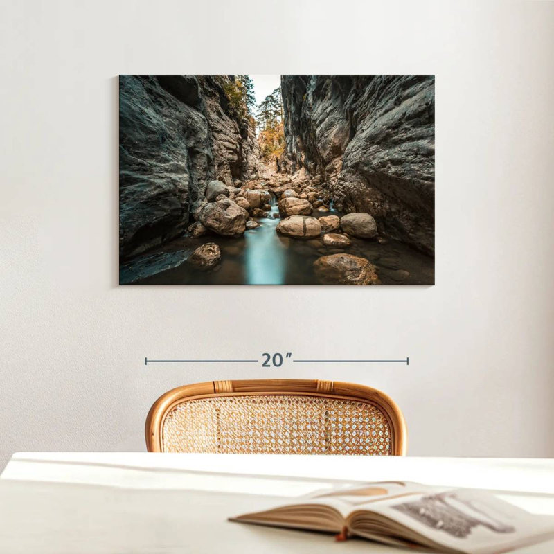 Alvord River Canyon à Antalya, H 16 po x l 24 po