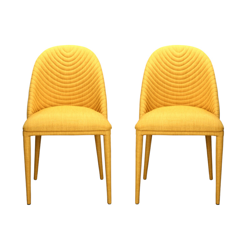 Ensemble de deux chaises d'appoint en tissu jaunes