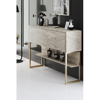 Commode Modern Glam avec pieds en métal, travertin et finition dorée, 47,2 po x 31,5 po x 11,8 po | 100% panneau de particules enduit de mélamine, épaisseur: 0,7 pouce | Solution de rangement élégante pour le décor de la chambre à coucher et du salon