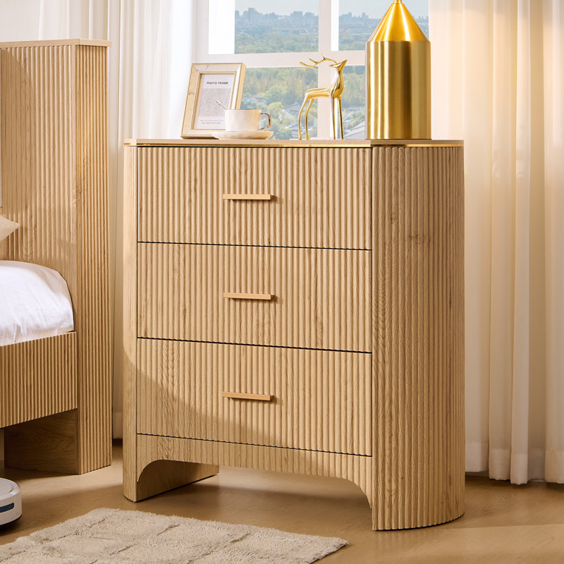 Fluted 3 Drawers Nightstand With Charging Station, 31.7"W  Bedside Table With Curved Profile Design, End Table Storage With Usb Ports For Bedroom, Living Room, Gold Metal Handle,Natural Oak