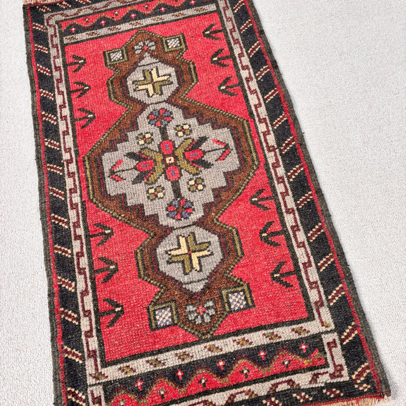 Tapis rouge classique en laine 21,3 x 38,2 pouces