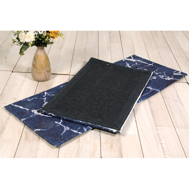 Arlian Kitchen Mat, Rectangle 1'6" x 2'6"