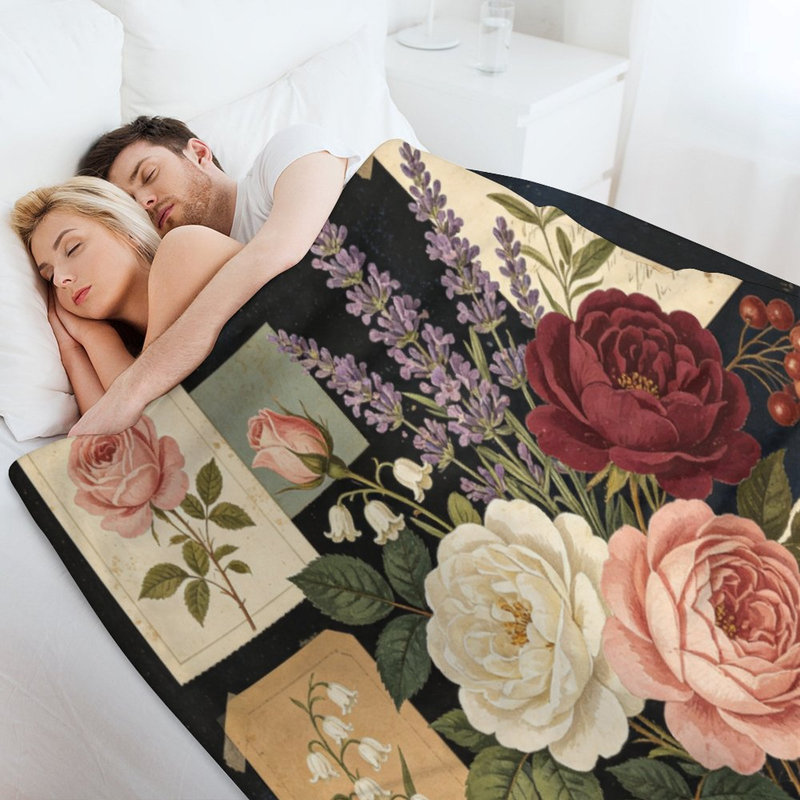 Jeté en flanelle Vintage Floral Botan Vintage, 30 po x 40 po