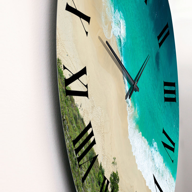 Vue aérienne de la plage tropicale VI - horloge murale nautique et côtière, Grand