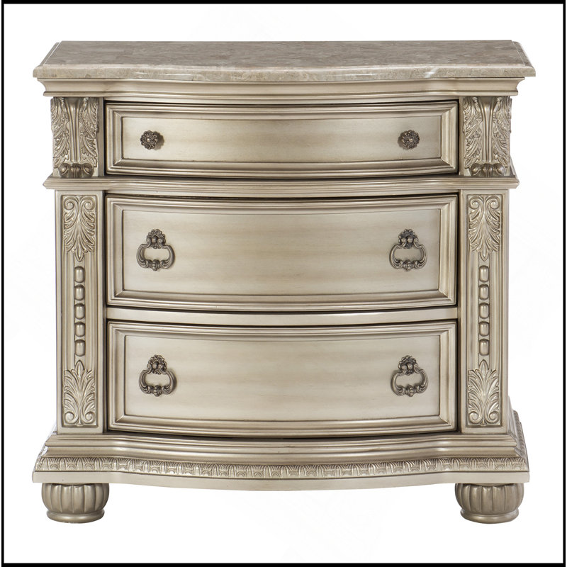 Mobilier de chambre traditionnel avec table de chevet et finition européenne