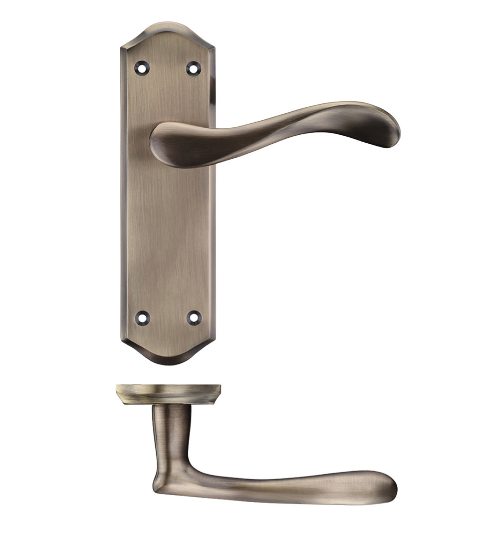 Behren Latch Door Handle