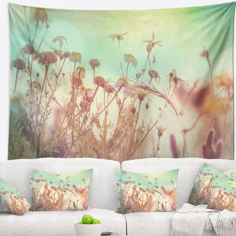 Tapisserie d'été avec fleurs sauvages et herbes, H 50 po x l 60 po